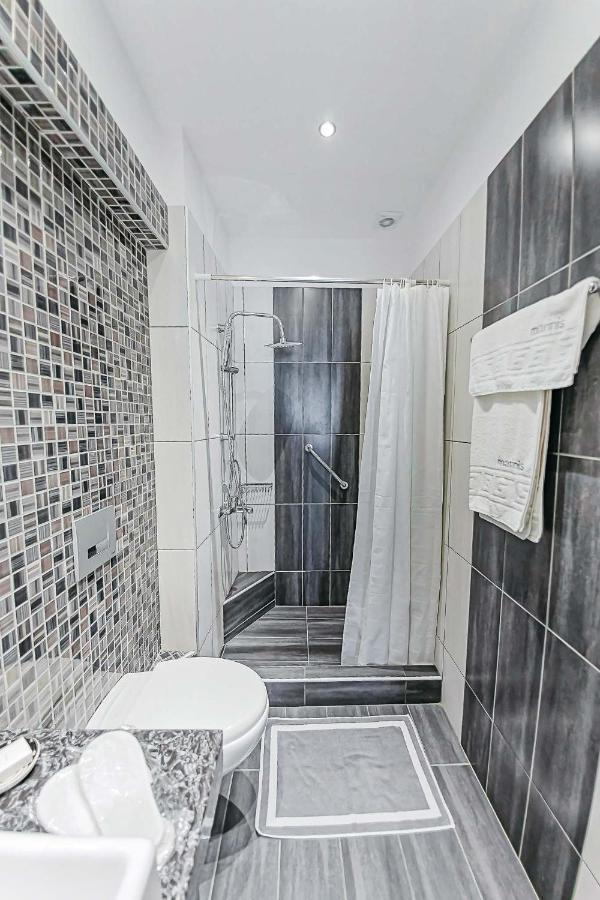 Marinis Boutique Rooms Nea Iraklitsa Exterior foto