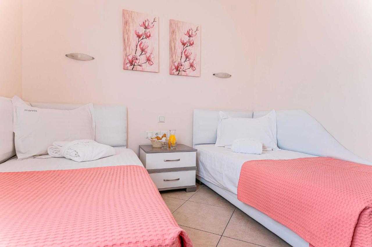 Marinis Boutique Rooms Nea Iraklitsa Exterior foto