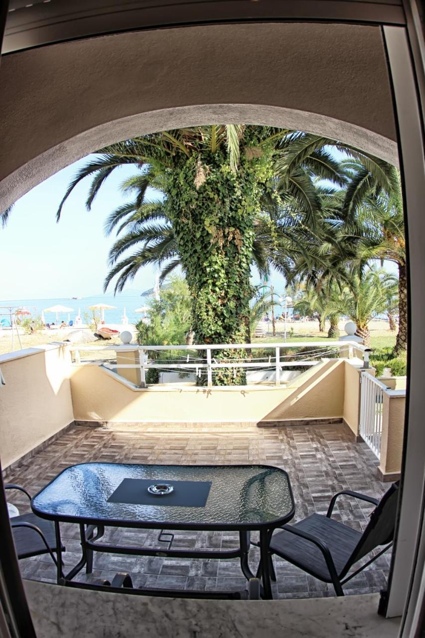 Marinis Boutique Rooms Nea Iraklitsa Exterior foto