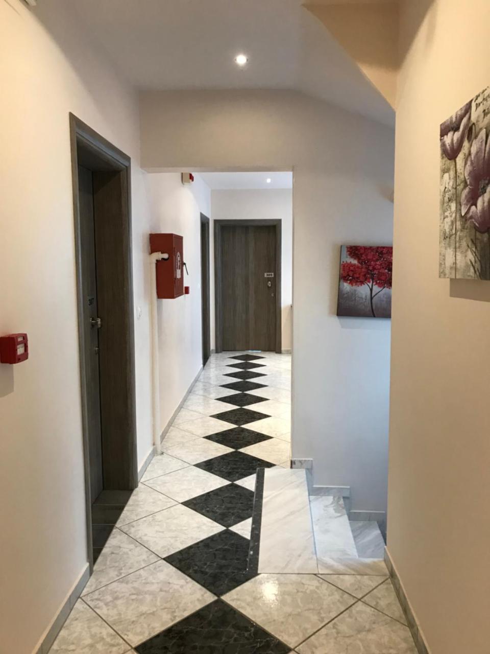 Marinis Boutique Rooms Nea Iraklitsa Exterior foto
